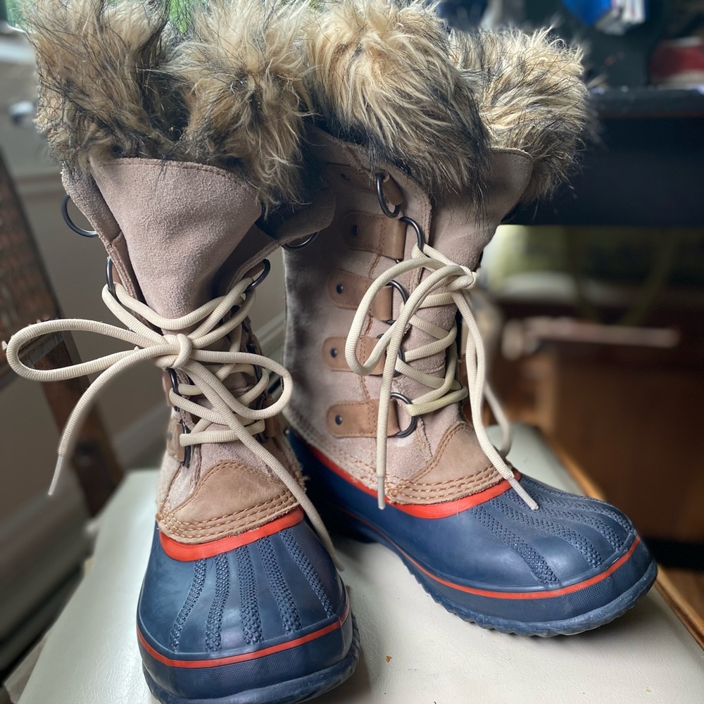 Sorel Joan of Arctic winter snow Boot Size 6